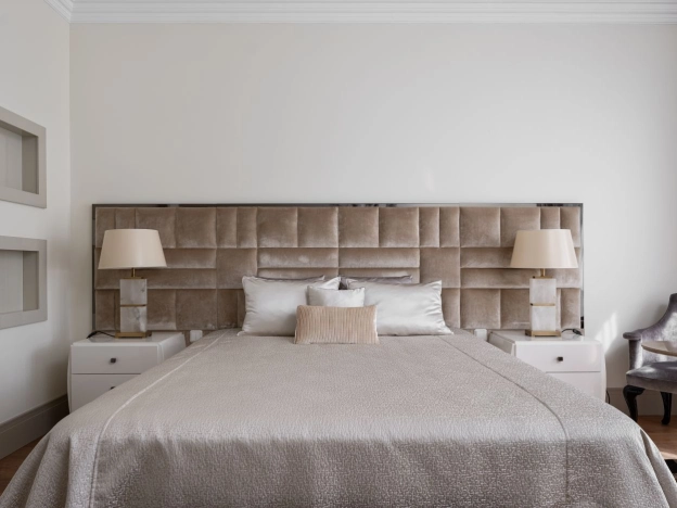 Купить квартиру в Москве. Вариант № 10443759, 35, площадь -  квм, цена 275000000 рублей