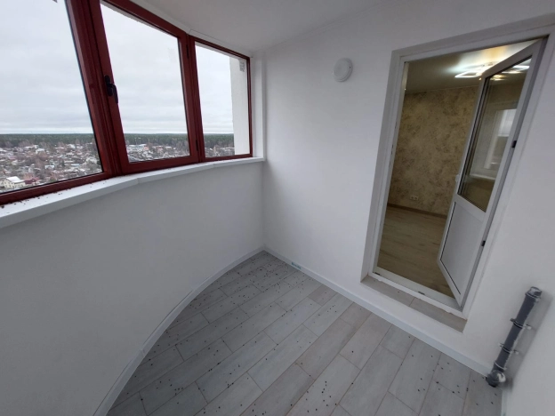 Купить трехкомнатную квартиру в Пушкине. Вариант № 5296, 15, площадь -  квм, цена 9800000 рублей