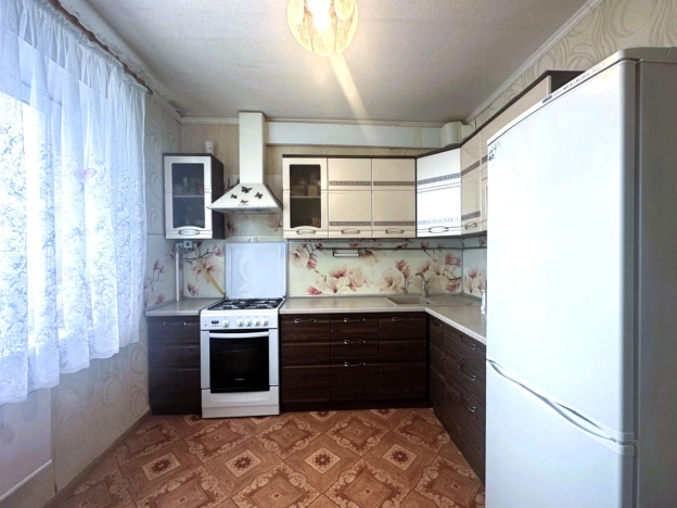 Купить трехкомнатную квартиру в Калуге. Вариант № 35827, 0, площадь -  квм, цена 4600000 рублей