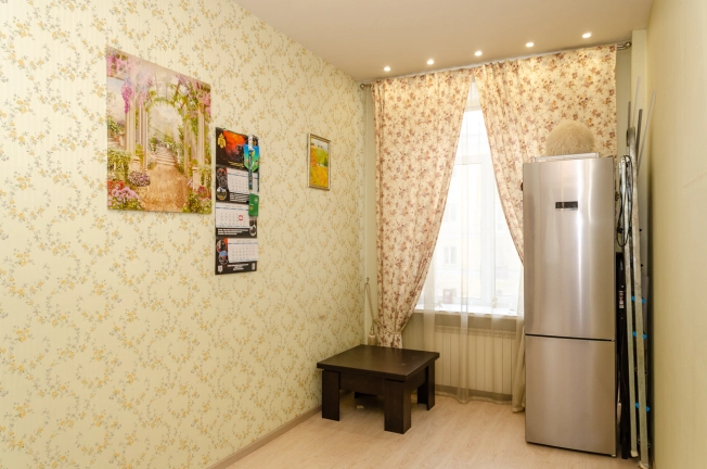 Купить трехкомнатную квартиру у метро Октябрьская в Новосибирске. Вариант № 420251, 7, площадь -  квм, цена 11000000 рублей