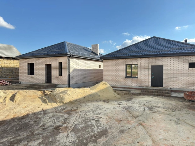 Купить дом в Элисте. Вариант № 7800550, 0, площадь -  квм, цена 6200000 рублей