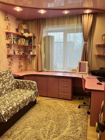 Купить трехкомнатную квартиру на улице Ильи Мухачева в Бийске. Вариант № 26000, 8, площадь -  квм, цена 6800000 рублей