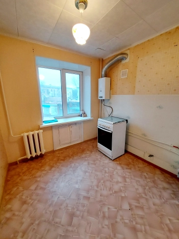 Купить однокомнатную квартиру в Октябрьском. Вариант № 9579776, 4, площадь -  квм, цена 2315000 рублей