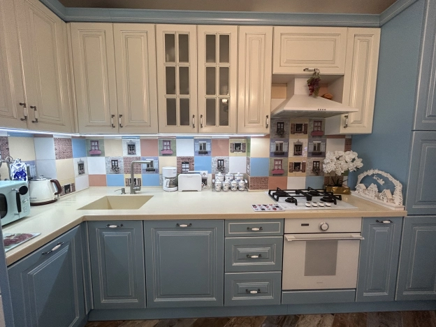 Купить однокомнатную квартиру в Калининградской области. Вариант № 10073881, 4, площадь -  квм, цена 19500000 рублей