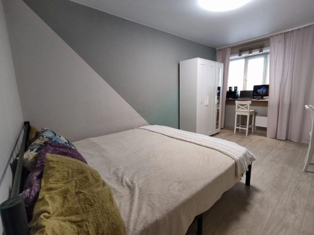 Купить трехкомнатную квартиру в Новосибирской области. Вариант № 8111719, 5, площадь -  квм, цена 8680000 рублей