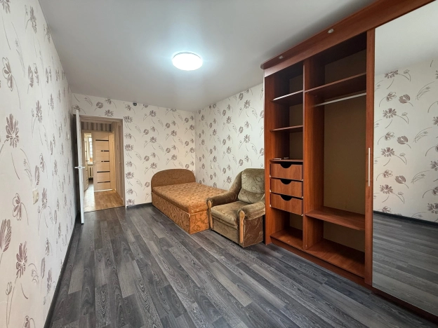 Купить четырехкомнатную квартиру в Вологде. Вариант № 53776, 16, площадь -  квм, цена 6950000 рублей