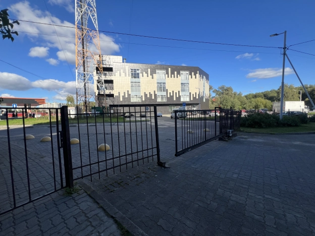 Купить однокомнатную квартиру в районе Московский в Калининграде. Вариант № 5523620, 19, площадь -  квм, цена 4390000 рублей