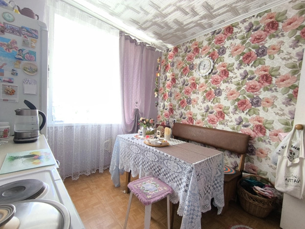 Купить трехкомнатную квартиру на улице Губкина в Белгороде. Вариант № 47658, 10, площадь -  квм, цена 6500000 рублей