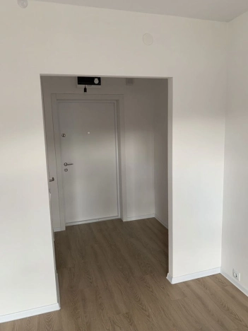 Купить квартиру в Москве. Вариант № 9940338, 8, площадь -  квм, цена 9800000 рублей