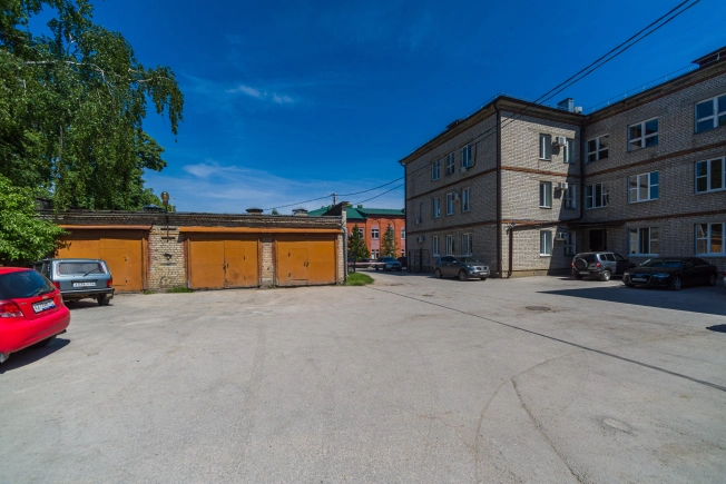 Купить двухкомнатную квартиру на улице Касимовское шоссе в Рязани. Вариант № 31398, 15, площадь -  квм, цена 1670000 рублей