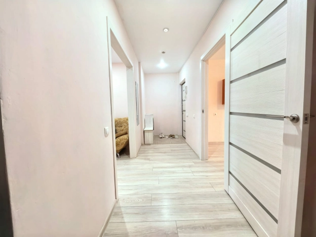 Купить трехкомнатную квартиру в Микрорайоне 8-й, Элиста в Элисте. Вариант № 9090985, 10, площадь -  квм, цена 6100000 рублей