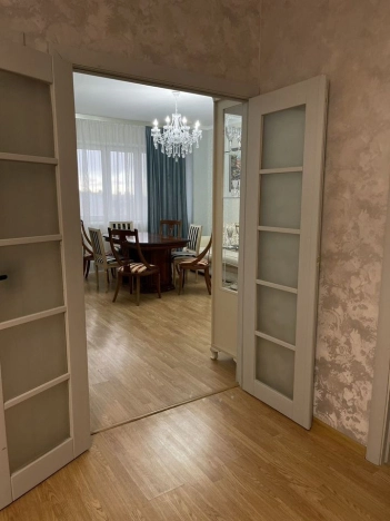 Купить четырехкомнатную квартиру в районе Сокол в Москве. Вариант № 34561, 22, площадь -  квм, цена 24000000 рублей