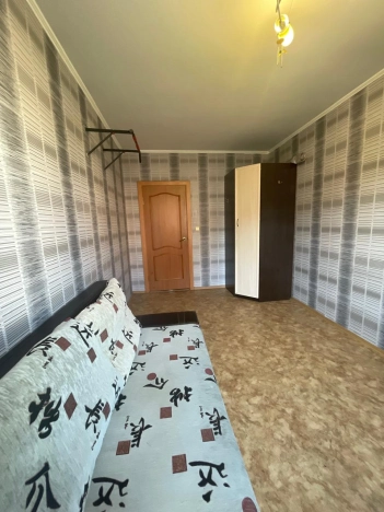 Купить трехкомнатную квартиру в районе Ленинский в Новосибирске. Вариант № 40405, 9, площадь -  квм, цена 5750000 рублей