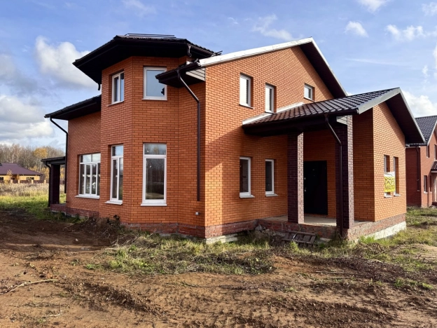 Купить дом в Калуге. Вариант № 8677476, 4, площадь -  квм, цена 7400000 рублей