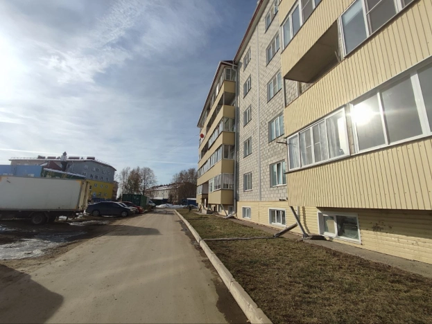 Купить коммерческую недвижимость свободного назначения у метро Площадь Маркса в Новосибирске. Вариант № 7994533, 0, площадь -  квм, цена 1050000 рублей