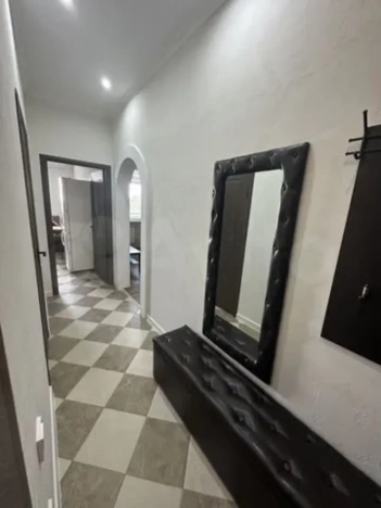 Купить двухкомнатную квартиру в Ростовской области. Вариант № 10284256, 5, площадь -  квм, цена 6200000 рублей