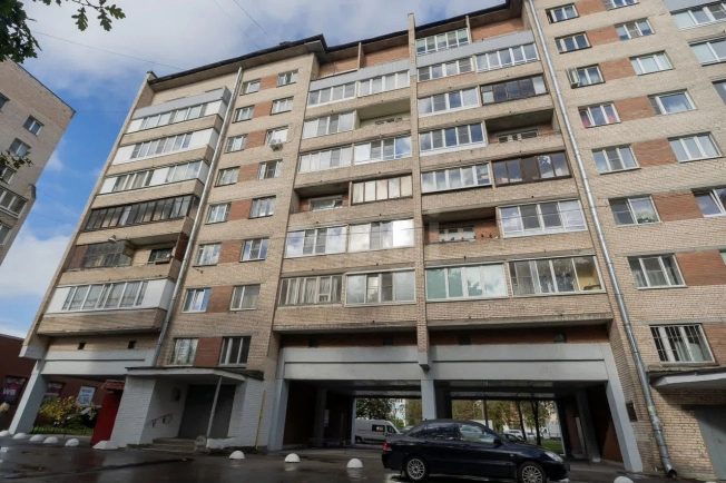 Купить трехкомнатную квартиру в районе Невский в Санкт-Петербурге. Вариант № 6966889, 4, площадь -  квм, цена 12000000 рублей