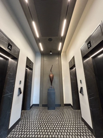 Купить квартиру в Москве. Вариант № 9321608, 26, площадь -  квм, цена 37000000 рублей