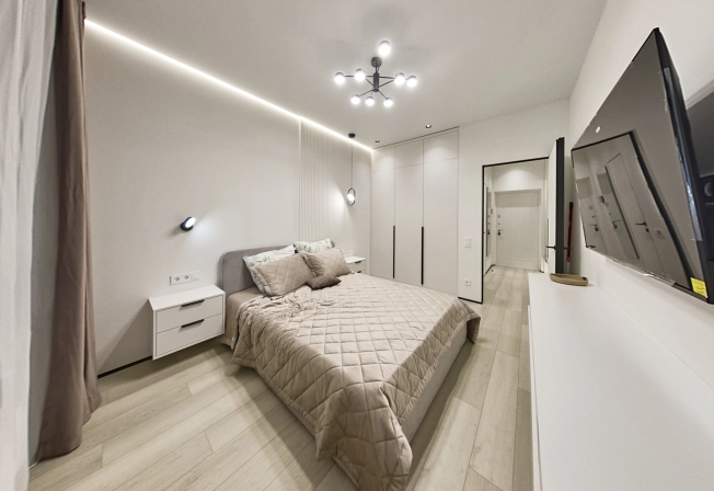 Снять квартиру в Москве. Вариант № 9878683, 6, площадь -  квм, цена 110000 рублей