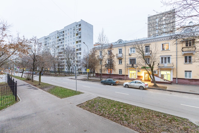 Купить трехкомнатную квартиру на улице Илимская в Москве. Вариант № 10214719, 5, площадь - квм, цена 32000000 рублей