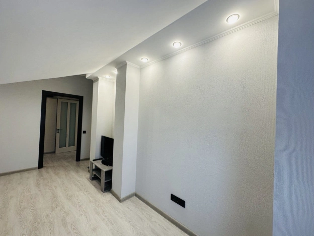 Купить квартиру на улице Красносельская в Калининграде. Вариант № 10081896, 10, площадь -  квм, цена 11000000 рублей