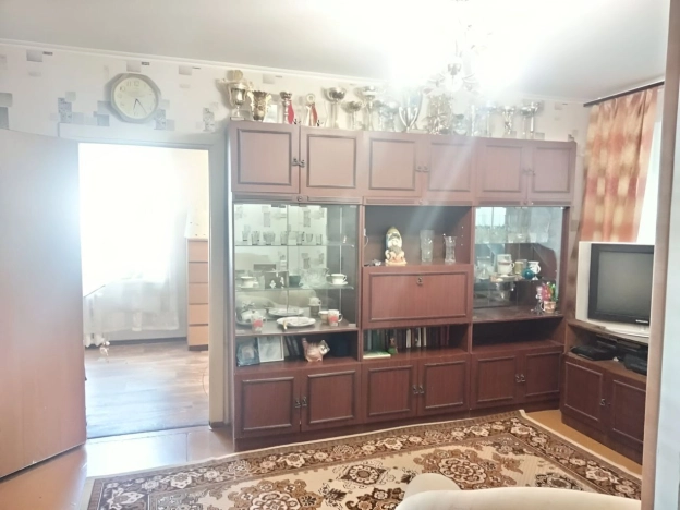 Купить четырехкомнатную квартиру в районе Октябрьский в Новосибирске. Вариант № 18351, 2, площадь -  квм, цена 6599000 рублей