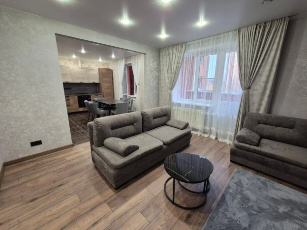 Купить трехкомнатную квартиру в Одинцове. Вариант № 9880621, 3, площадь -  квм, цена 25000000 рублей