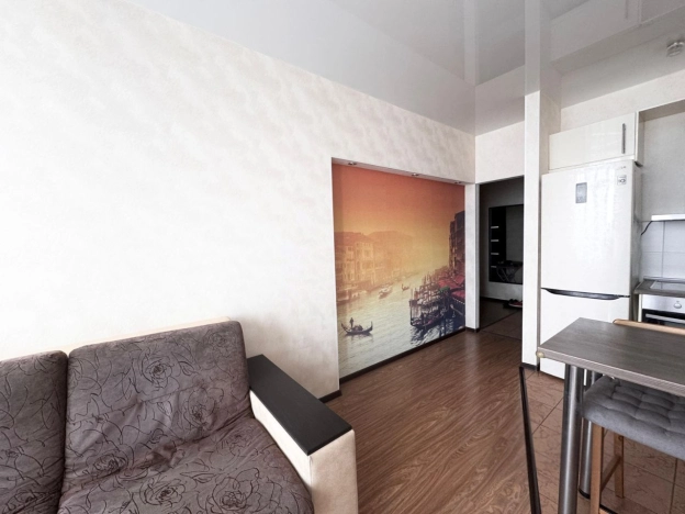 Купить квартиру в районе Заводский в Кемерове. Вариант № 1993960, 2, площадь -  квм, цена 8800000 рублей