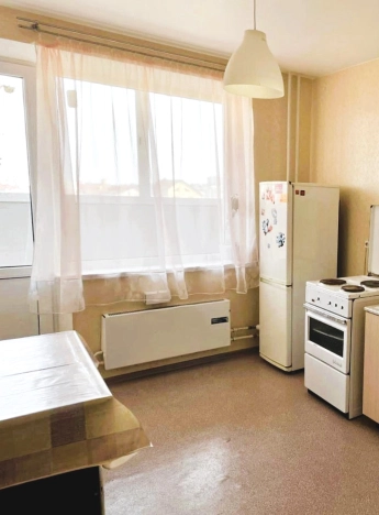 Купить однокомнатную квартиру в Волгограде. Вариант № 9872821, 4, площадь -  квм, цена 3800000 рублей