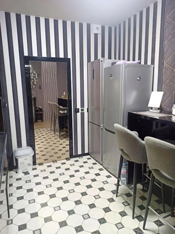 Купить квартиру в Москве. Вариант № 10126463, 8, площадь -  квм, цена 12000000 рублей