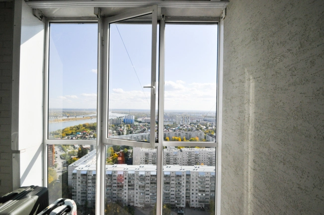 Купить трехкомнатную квартиру в Новосибирске. Вариант № 4137708, 25, площадь -  квм, цена 15500000 рублей