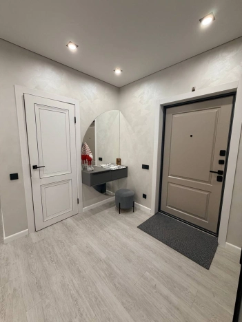 Купить трехкомнатную квартиру в Иркутске. Вариант № 10973729, 6, площадь - квм, цена 23000000 рублей