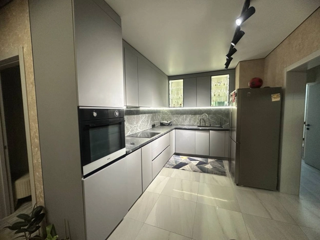 Купить трехкомнатную квартиру на улице Норильская в Улан-Удэ. Вариант № 5538183, 10, площадь -  квм, цена 10600000 рублей