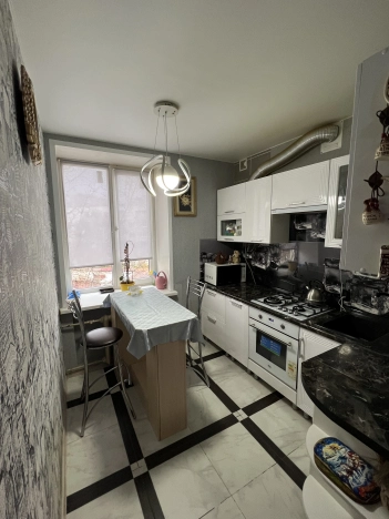 . Вариант № 8604165, 13, площадь - 63 квм, цена 4200000 рублей