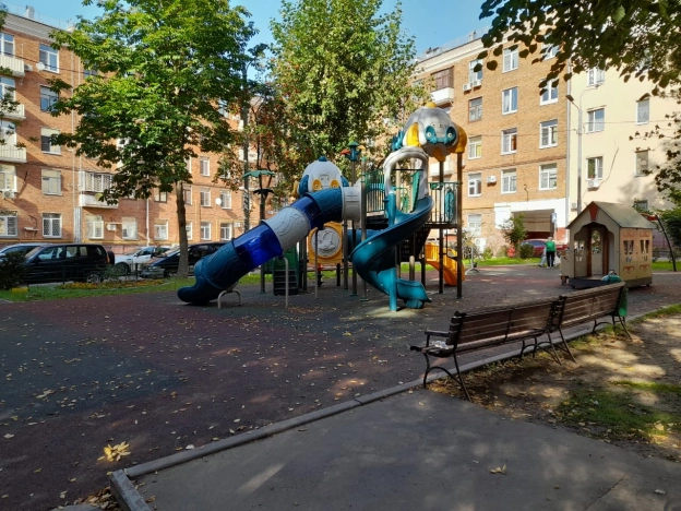 Купить комнату в Москве. Вариант № 3784804, 35, площадь -  квм, цена 9500000 рублей