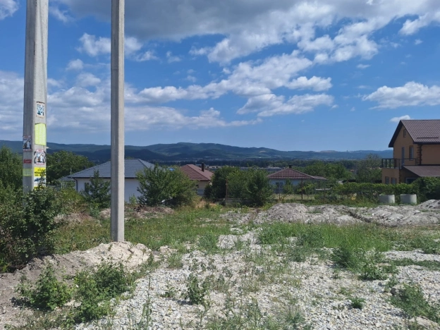 Купить земельный участок в Новороссийске. Вариант № 892305, 3, площадь -  квм, цена 2300000 рублей