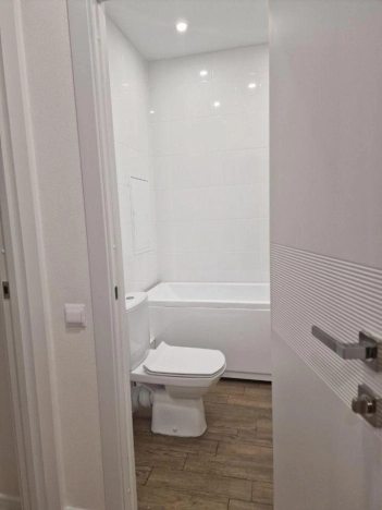 Купить квартиру в Москве. Вариант № 10234088, 5, площадь - квм, цена 13990000 рублей