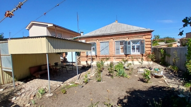 Купить дом на улице Васильковая в Краснодарском крае. Вариант № 3969067, 1, площадь -  квм, цена 9000000 рублей