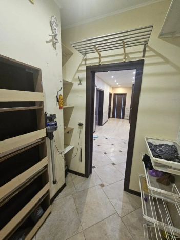 Купить трехкомнатную квартиру на улице Профсоюзная в Москве. Вариант № 10608856, 6, площадь -  квм, цена 22000000 рублей