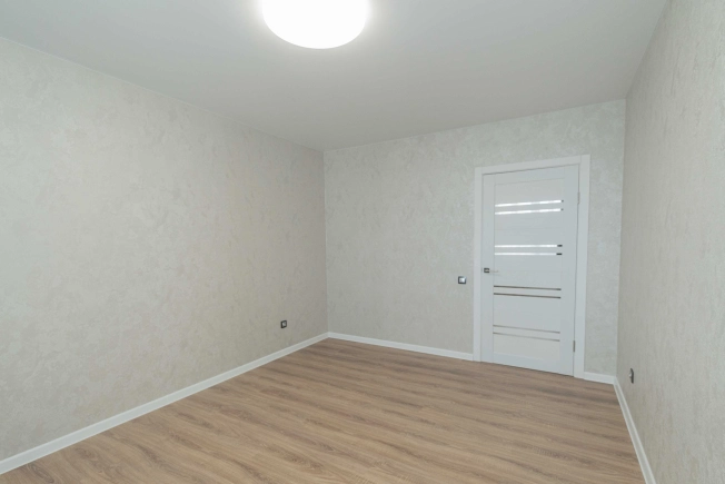 Купить квартиру на улице Нижняя Дуброва в Владимире. Вариант № 53038, 1, площадь -  квм, цена 6150000 рублей