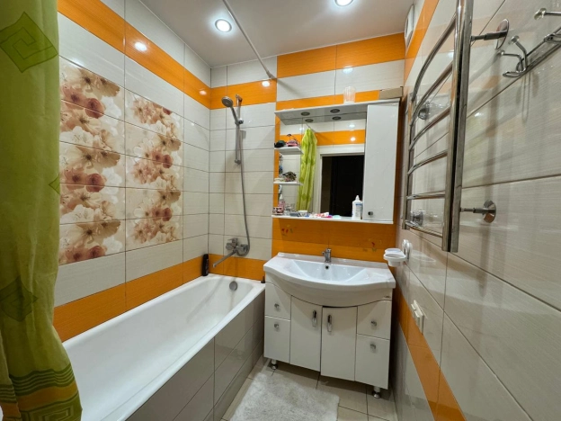 Купить квартиру на вторичке на улице Тарасовская в Королёве. Вариант № 10229266, 17, площадь -  квм, цена 12800000 рублей