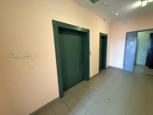 Купить двухкомнатную квартиру на вторичке у метро Улица Горчакова в Москве. Вариант № 53819, 25, площадь -  квм, цена 12300000 рублей