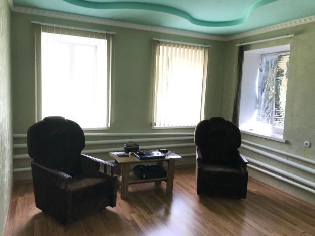 Купить дом в Таганроге. Вариант № 45845, 8, площадь -  квм, цена 1799999 рублей