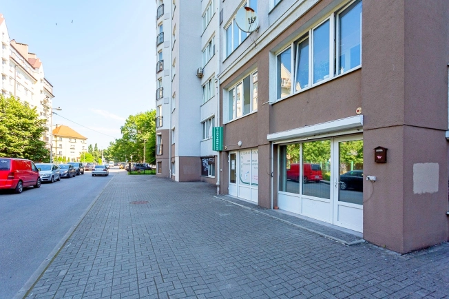 Купить коммерческую недвижимость свободного назначения в Калининграде. Вариант № 2464, 10, площадь -  квм, цена 13450000 рублей