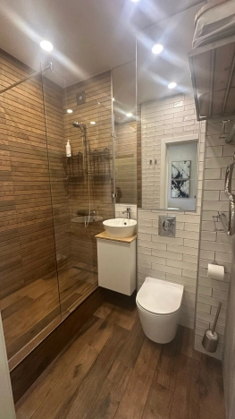 Снять квартиру в Омске. Вариант № 4095877, 8, площадь -  квм, цена 40000 рублей