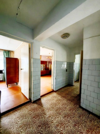 Купить трехкомнатную квартиру на улице Пионерская в Новосибирской области. Вариант № 25024, 7, площадь -  квм, цена 3650000 рублей