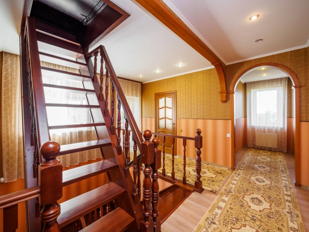 Купить дом в Микрорайоне Порт-Артур в Омске. Вариант № 2580432, 34, площадь -  квм, цена 20000000 рублей