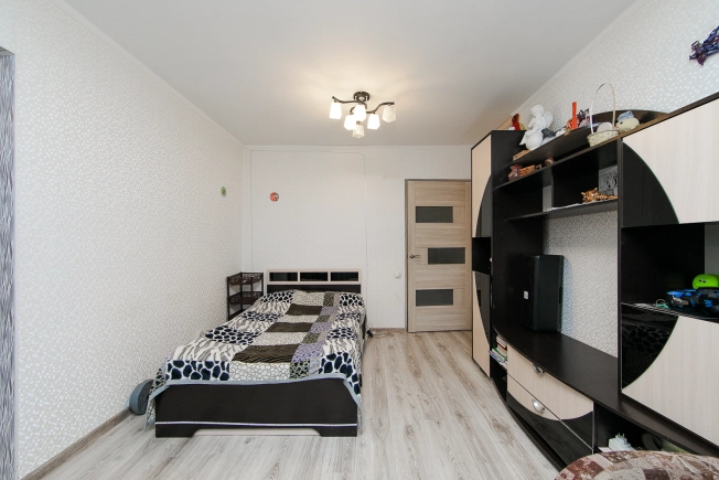 Купить трехкомнатную квартиру на улице Шатурская в Калининградской области. Вариант № 5964, 3, площадь -  квм, цена 3850000 рублей