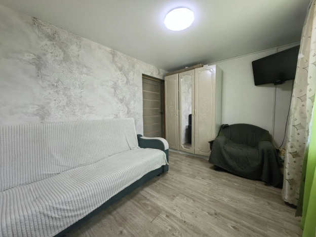 Купить дом в районе Калининский в Новосибирске. Вариант № 1249443, 11, площадь -  квм, цена 6000000 рублей