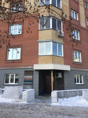 Купить однокомнатную квартиру в ЦАО в Новосибирске. Вариант № 8467930, 18, площадь -  квм, цена 10000000 рублей